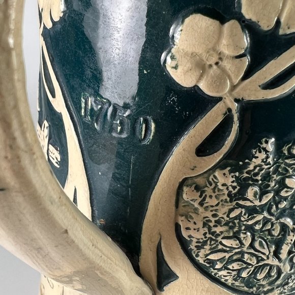 Vtg Lindenwirtin Beer Stein Mug Folk Song German Relief Stoneware .5L - Picture 10 of 12